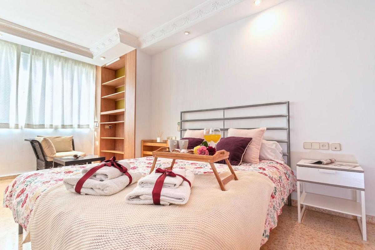 -Malagasunapts- West Beach Malaga Seafood & Relax Bagian luar foto